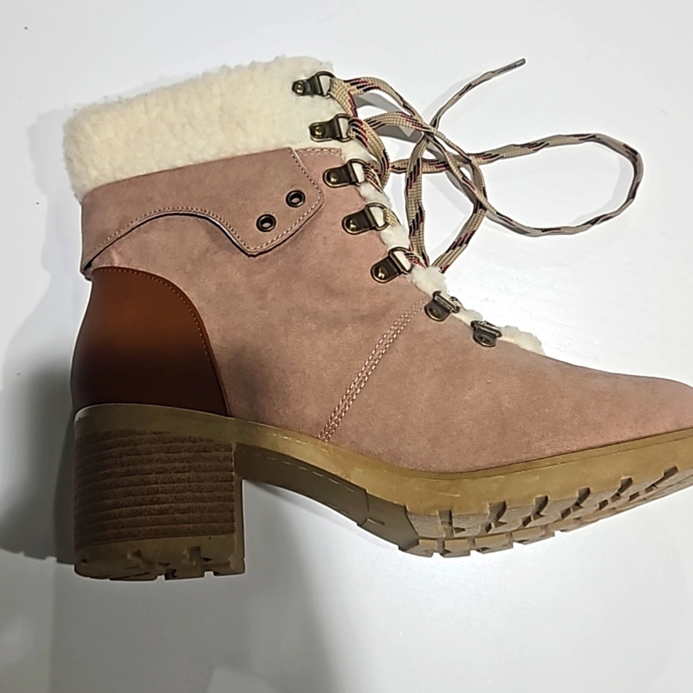 Jane and the Shoe boots, size 10, pink, winter, heels, fuzzy